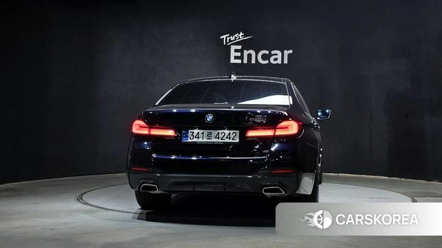 BMW 5 Series (G30) id 3858940 из Кореи 14