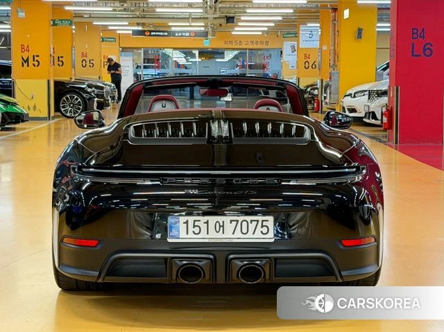 Porsche 911(992) id 4634872 из Кореи 14