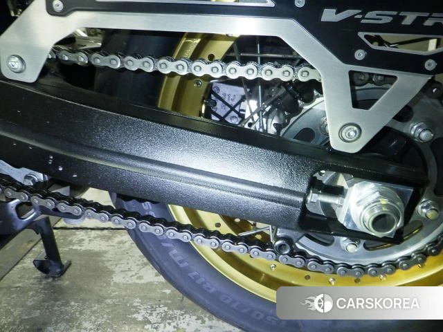 Suzuki V-STROM 1050XT id 3947240 из Японии 26