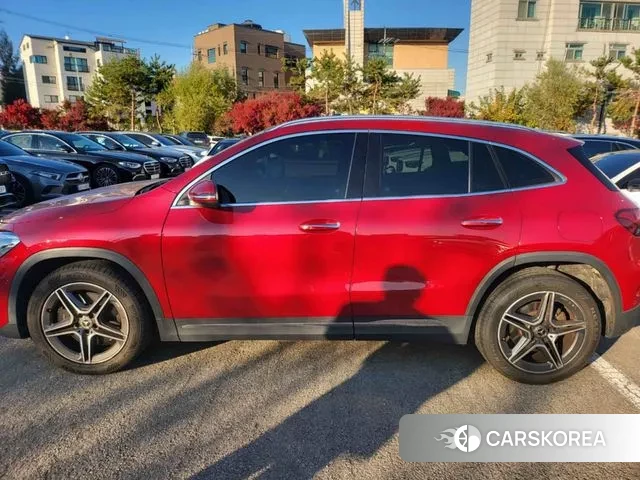 Mercedes-Benz GLA - Class H247 2020 Красный из Кореи, фото 4