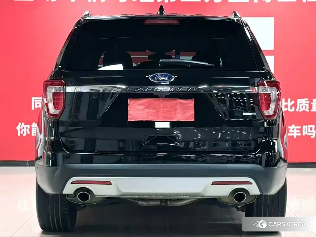 Ford Explorer 2018 Черный из Китая, фото 4