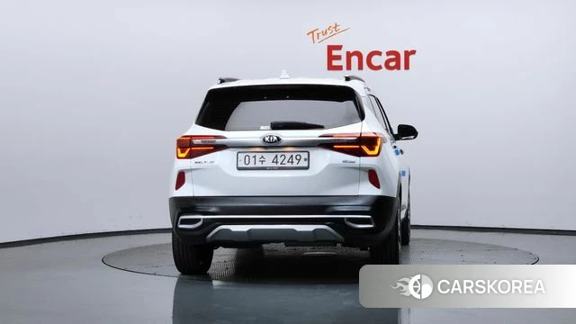 Kia Seltos id 4245768 из Кореи 14