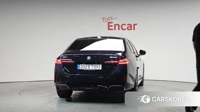 BMW 5 Series (G60) id 3700699 из Кореи 14