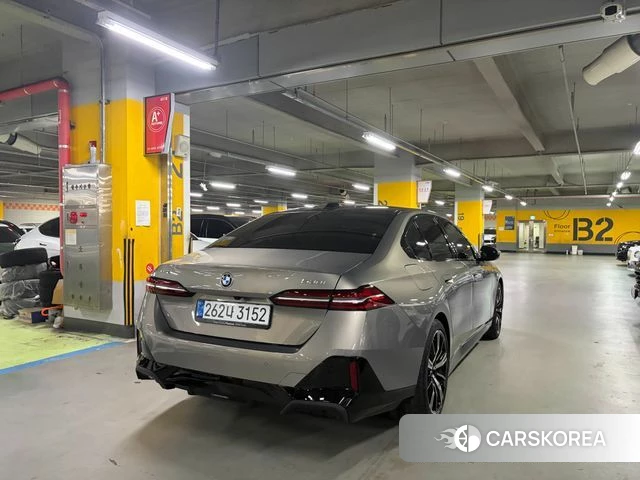 BMW 5 Series (G60) id 4177437 из Кореи 14