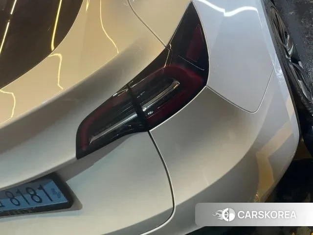 Tesla Model Y 2024 Белый из Кореи, фото 5