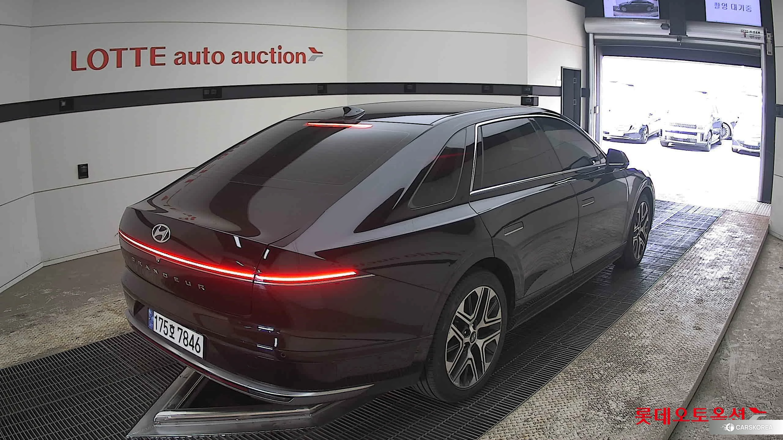 Hyundai Grandeur id 3888359 из Кореи 32