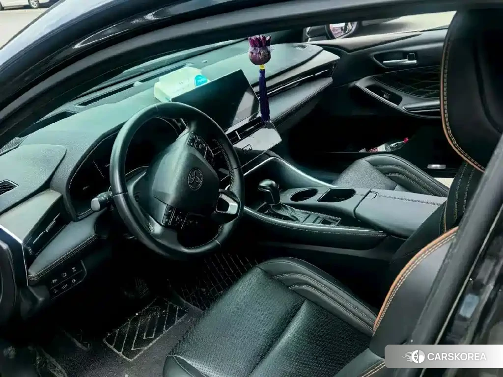 Toyota Avalon 2024 Черный из Китая, фото 4