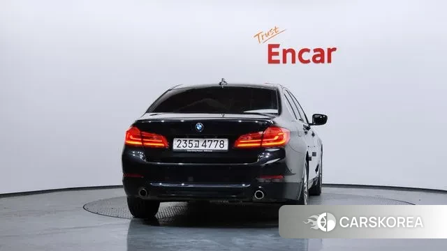 BMW 5 Series (G30) id 3494050 из Кореи 14