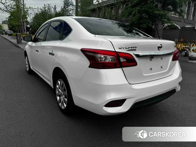 Nissan Xuan Yi id 4278811 из Китая 13