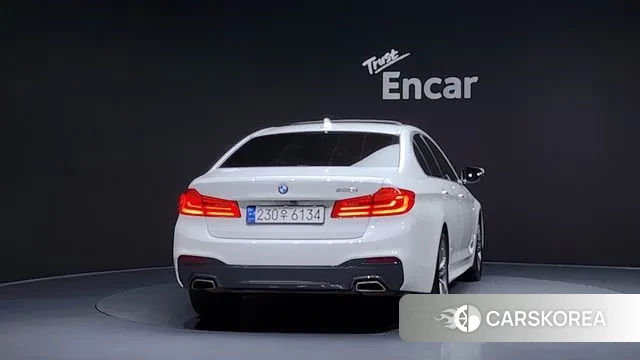 BMW 5 Series (G30) id 3510235 из Кореи 14