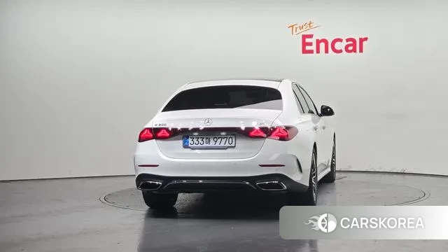 Mercedes-Benz E-Class W214 id 3720688 из Кореи 14