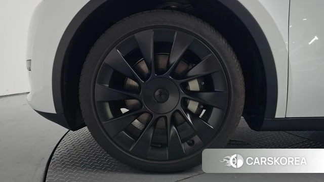 Tesla Model Y id 4778493 из Кореи 25