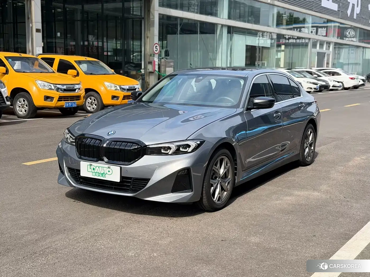 BMW i3 2023 Silver/gray из Китая, фото 4