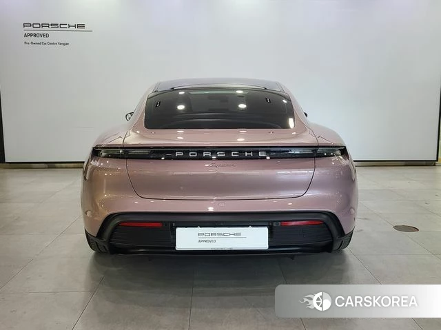 Porsche Taycan id 4201313 из Кореи 14