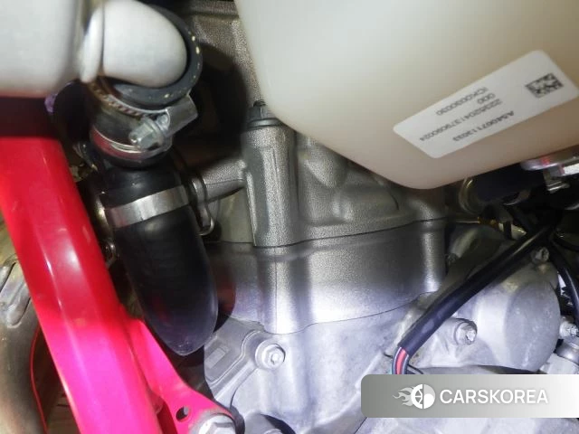 Engine photo