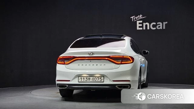 Hyundai Grandeur IG id 4652430 из Кореи 26