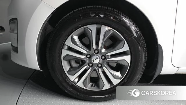 Kia The New Carnival id 4865568 из Кореи 25