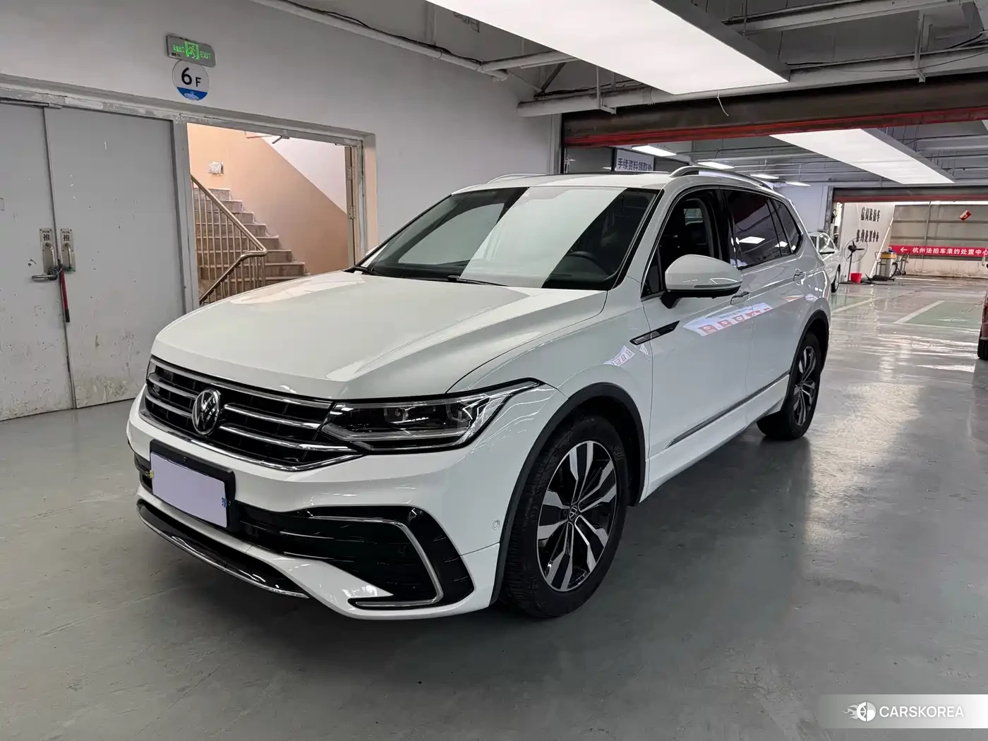 Volkswagen Tiguan L 2023 Белый из Китая, фото 6