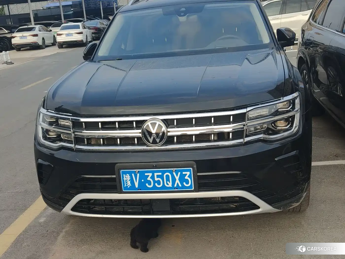 Volkswagen Touareg 2024 Черный из Китая, фото 4