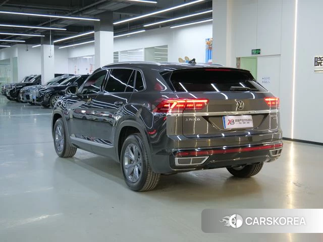 Volkswagen Tourang id 4220629 из Китая 13