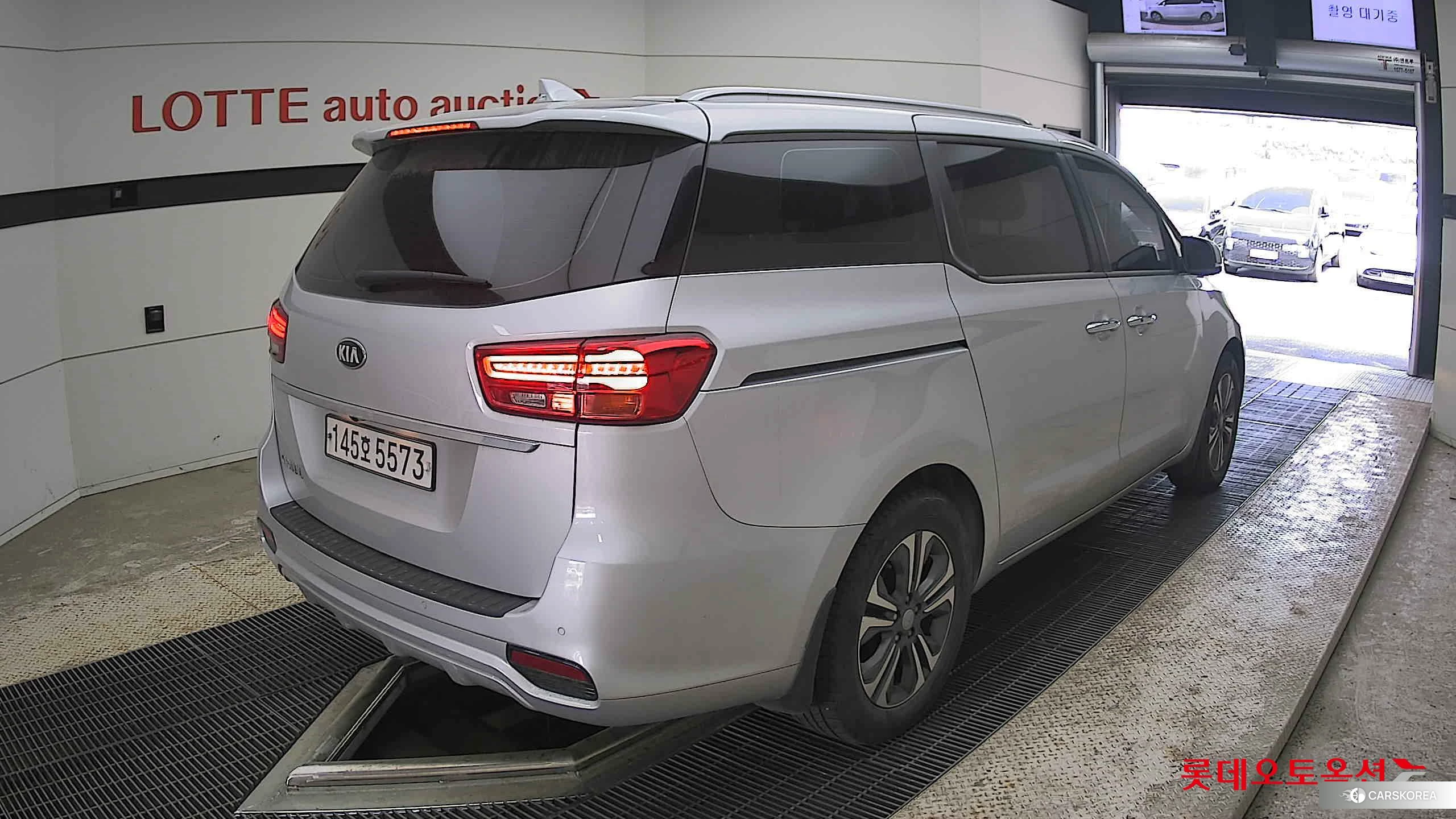 Kia Carnival id 4289610 из Кореи 31