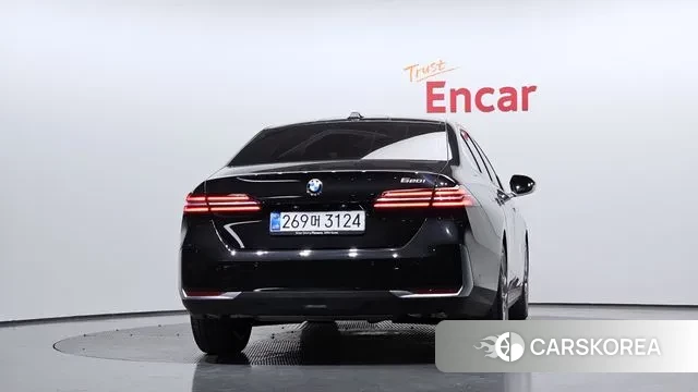 BMW 5 Series (G60) id 3763263 из Кореи 14