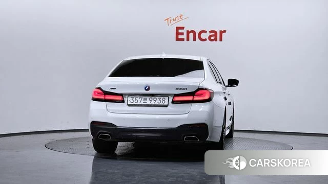 BMW 5 Series (G30) id 3883572 из Кореи 14