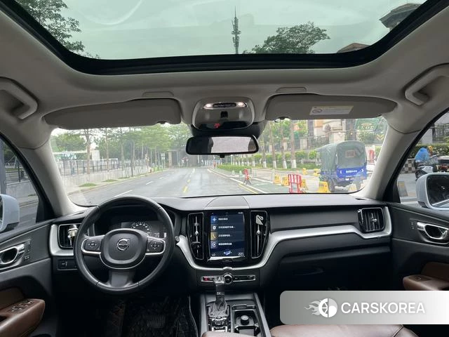 Volvo XC60 2019 Белый из Китая, фото 5