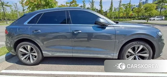Audi Q8 (4M) 2021 Серый из Кореи, фото 5