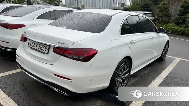 Mercedes-Benz E-Class W213 2022 Белый из Кореи, фото 4