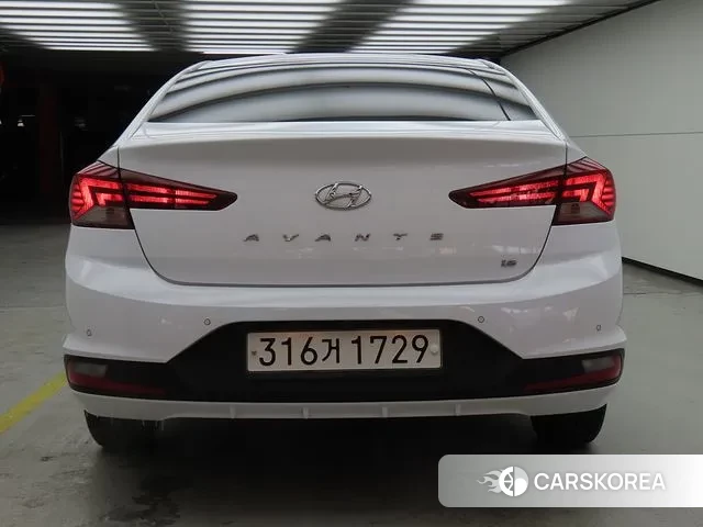 Hyundai The New Avante AD id 3626995 из Кореи 14