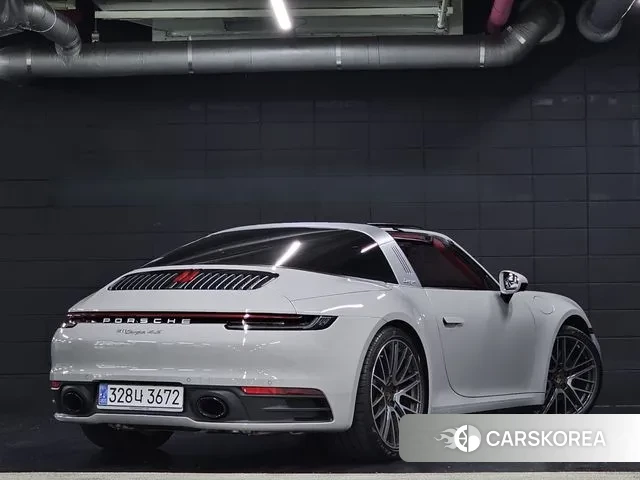 Porsche 911(992) id 3041833 из Кореи 14