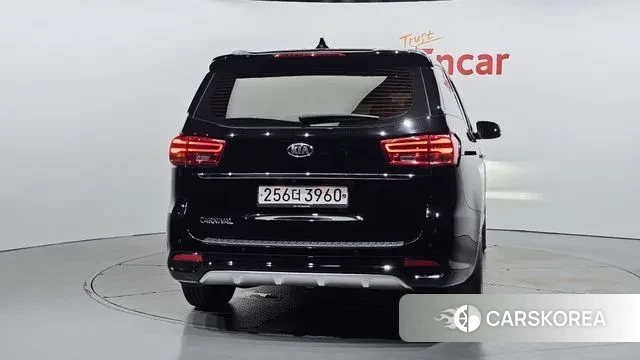 Kia The New Carnival id 2902545 из Кореи 14