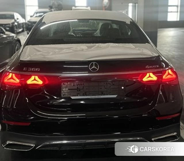 Mercedes-Benz E-Class W214 2026 Черный из Кореи, фото 4