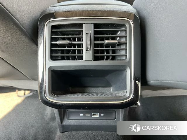 Volkswagen Passat id 4273986 из Китая 16