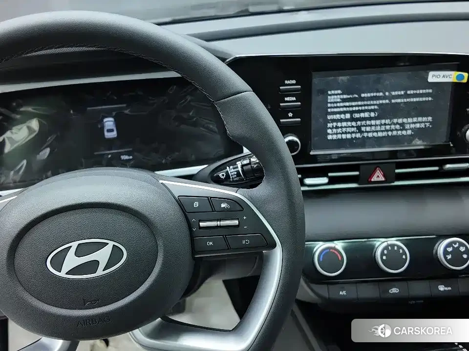 Hyundai Elantra 2025 Белый из Китая, фото 5
