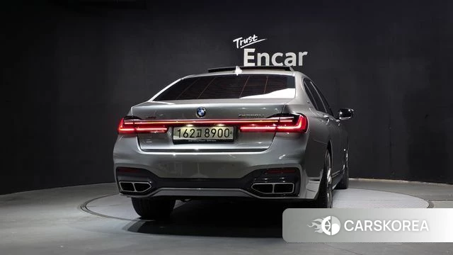BMW 7 Series (G11) id 4930285 из Кореи 32