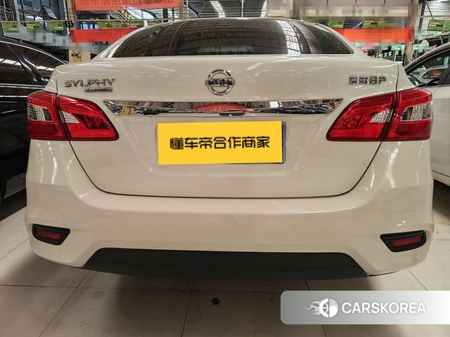 Nissan Xuan Yi 2023 Белый из Китая, фото 4