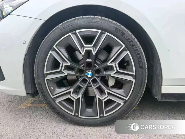 BMW 5 series id 3920211 из Китая 4