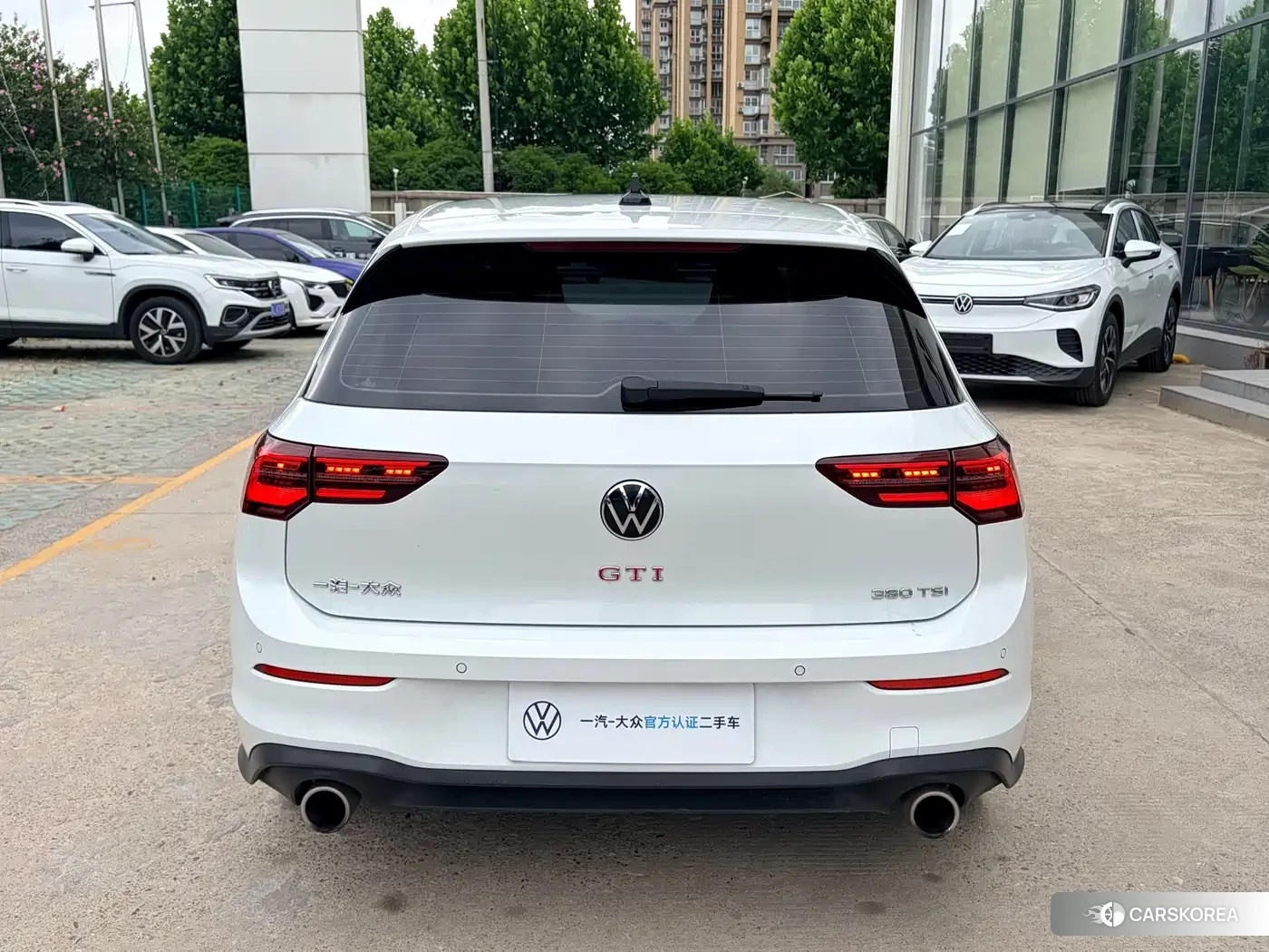 Volkswagen Golf 2022 Белый из Китая, фото 4