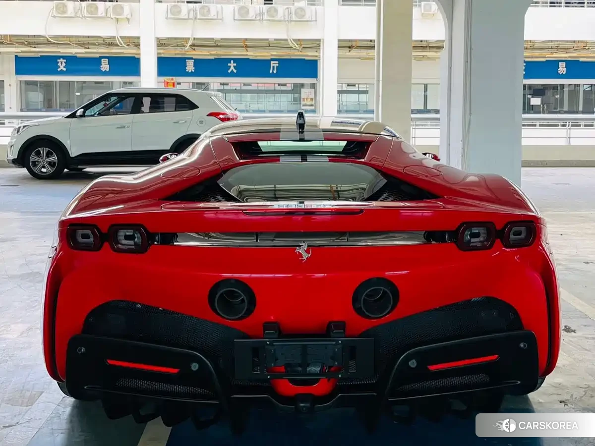 Ferrari SF90 2022 Red/purple из Китая, фото 4