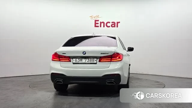 BMW 5 Series (G30) id 3779345 из Кореи 14