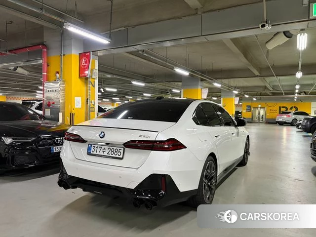 BMW 5 Series (G60) id 4548451 из Кореи 14