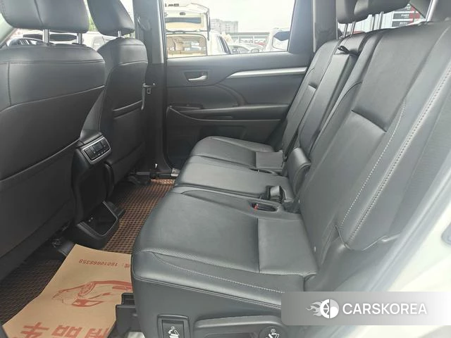 Toyota Highlander 2021 Белый из Китая, фото 5