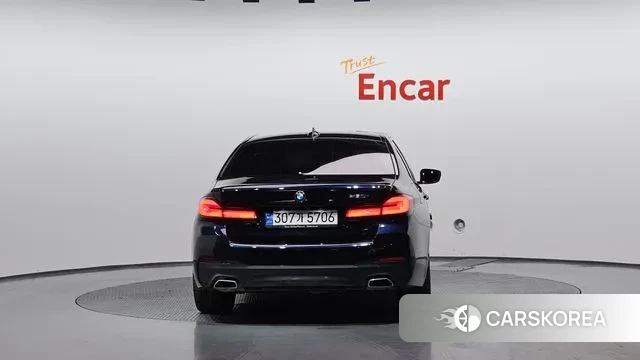 BMW 5 Series (G30) id 3467660 из Кореи 14