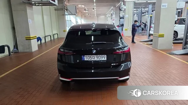 BMW 2 Series Active Tourer (U06) 2023 Черный из Кореи, фото 4