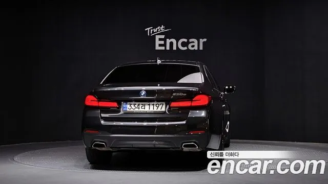 BMW 5 Series (G30) id 2788827 из Кореи 14