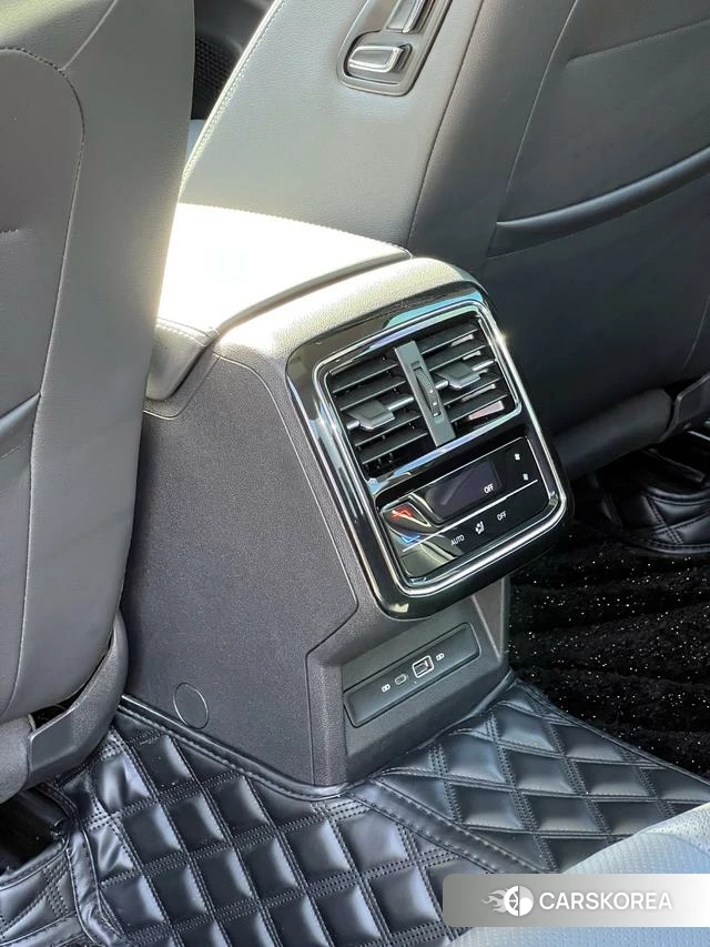 Volkswagen Passat id 4274102 из Китая 15