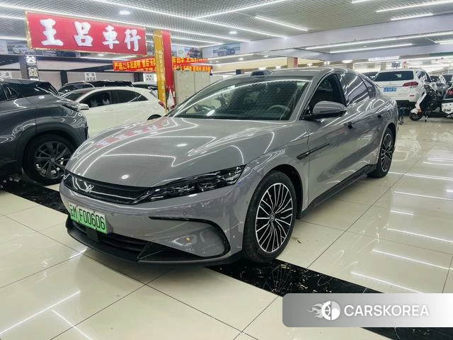 BYD Han DM 2024 Серебристо-серый из Китая, фото 5