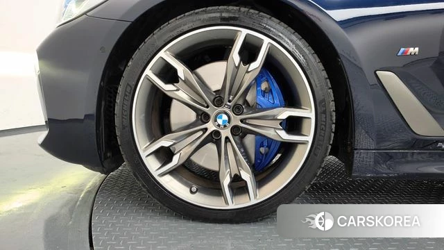BMW 5 Series (G30) id 4495174 из Кореи 29